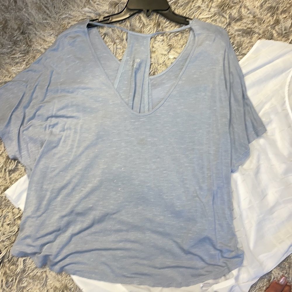 Calvin Klein- XXL/XL-light weight tops